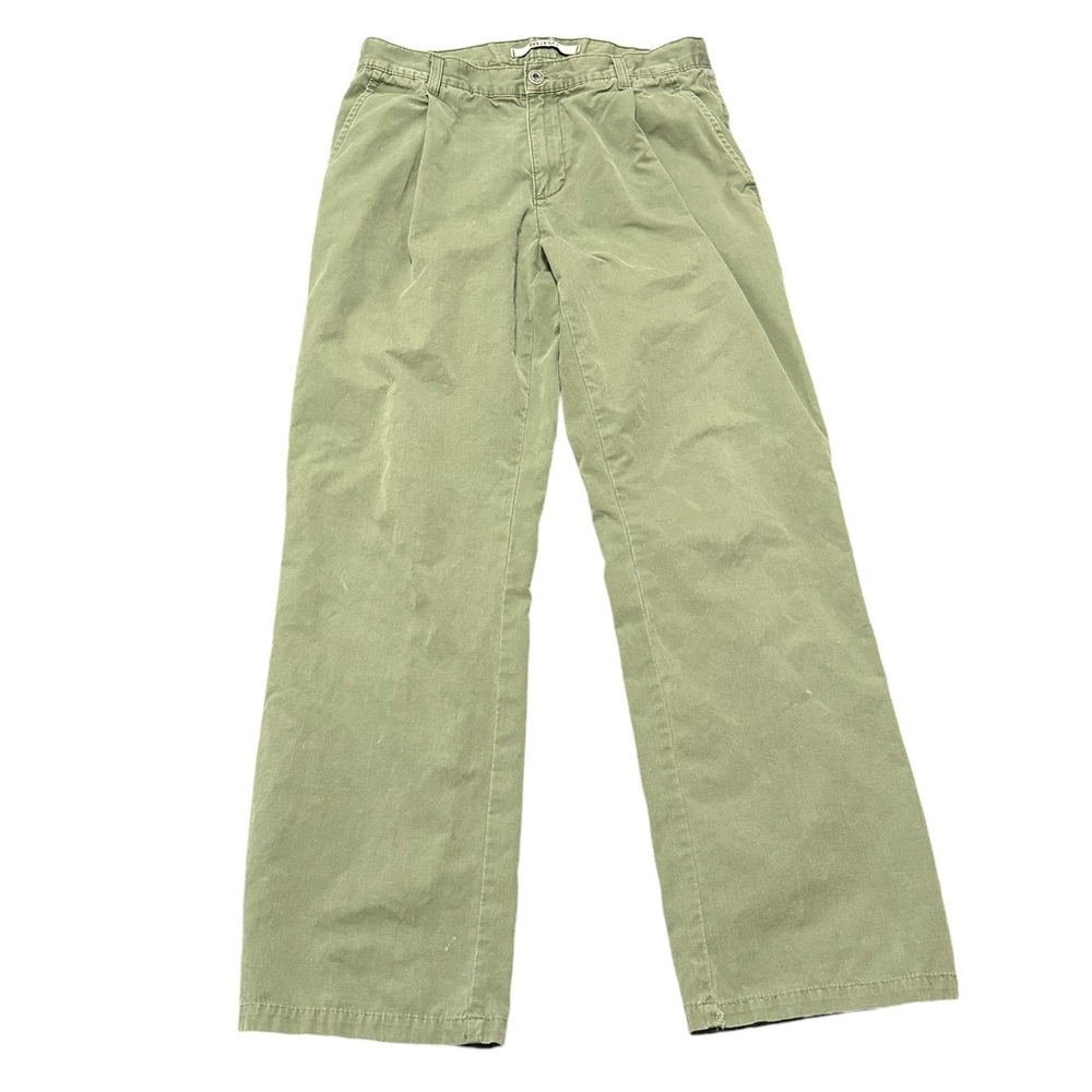 Mavi pleated chinos in olive green. Size 30 x 32. Gently worn.
